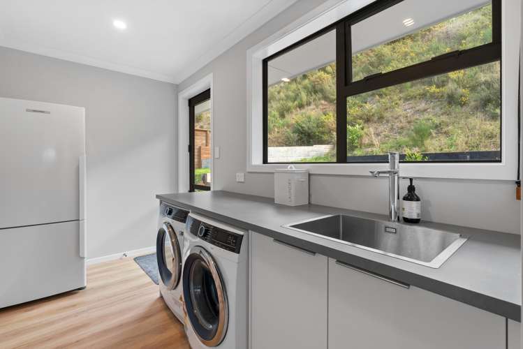 12 Porokaiwhiri Street Crofton Downs_18