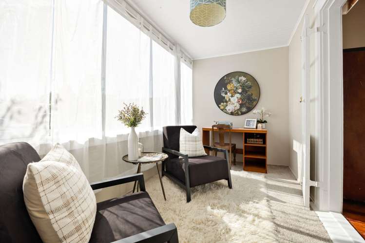 655 Grey Street Hamilton East_8