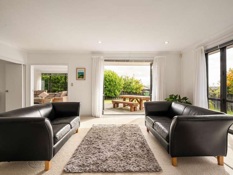 57 Somerton Drive Huntington_6