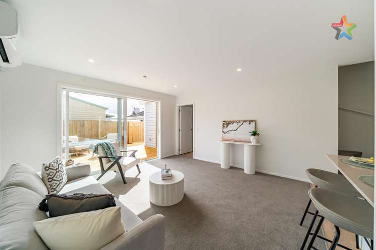 82 Main Road Wainuiomata_13