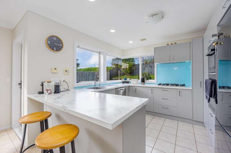 8 Greenway Rise Gulf Harbour_12