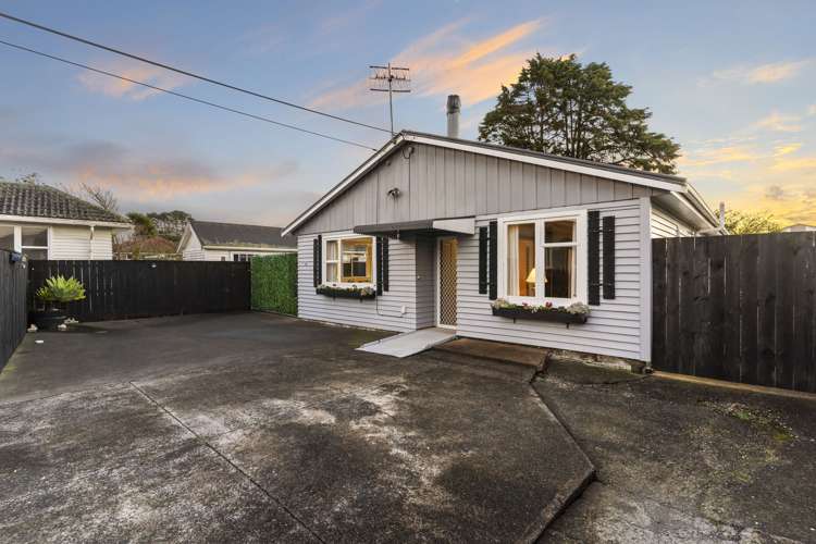 17 Ranui Station Road Ranui_29