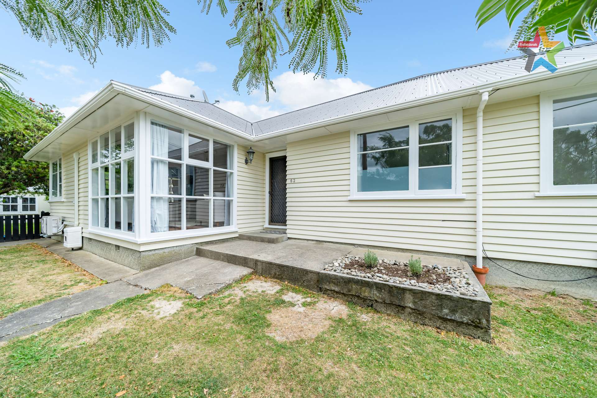 52 Kebbell Grove Epuni_0