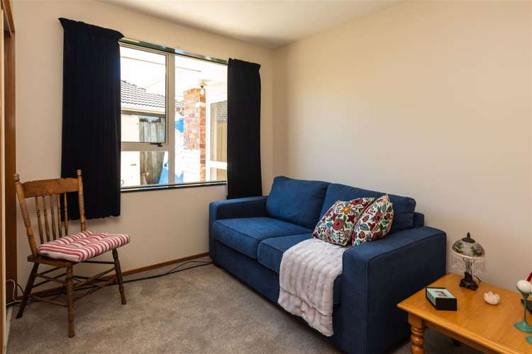 13 Oldham Place Darfield_14