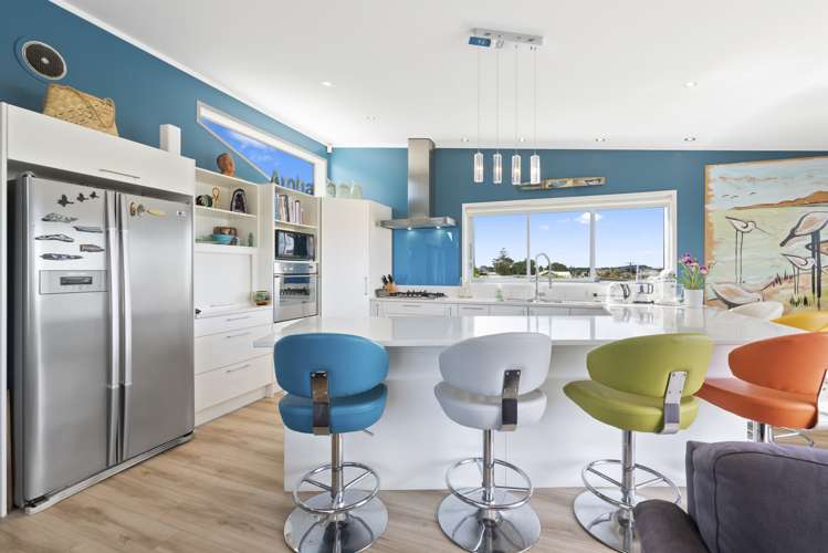 18 Robbie Street Foxton Beach_6
