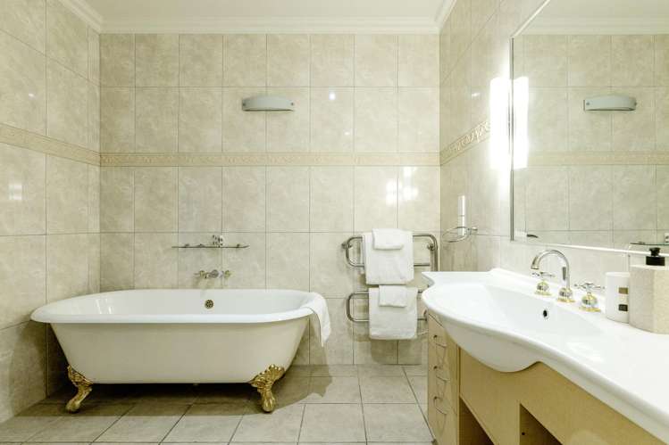 534 Gillespie Place Acacia Bay_5