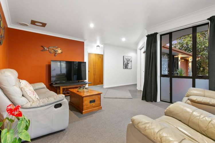 69 Sylvan Crescent Te Atatu South_32