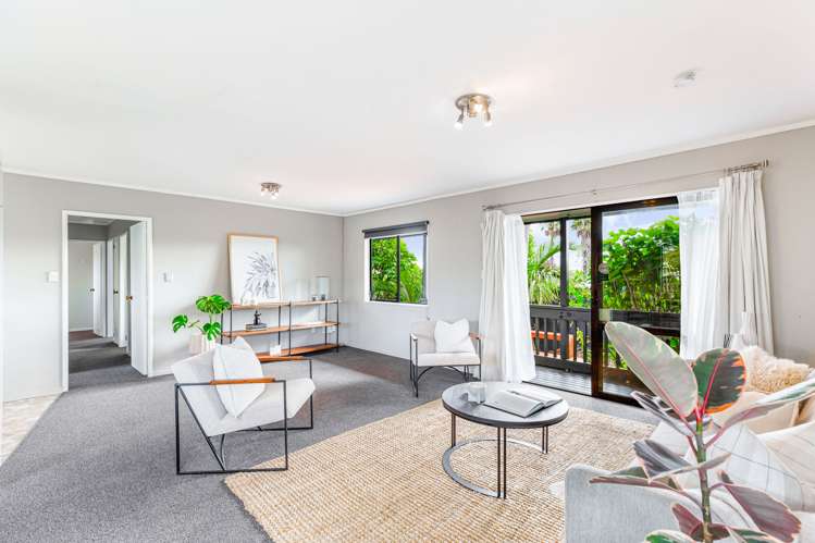 2/91a Beach Road Te Atatu Peninsula_13