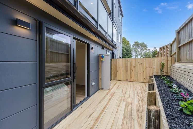 9B Catalina Crescent Forrest Hill_24