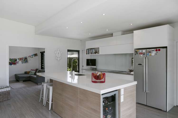 14 Eastvale Close Greenhithe_18