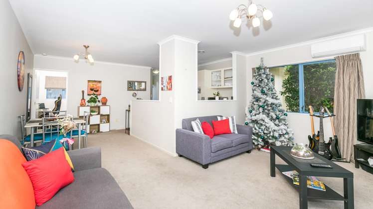 2/120 Macfarlane Street Hamilton East_5