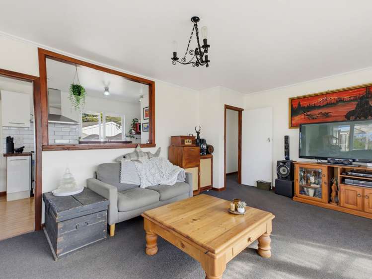 18 Adams Place Te Kamo_17