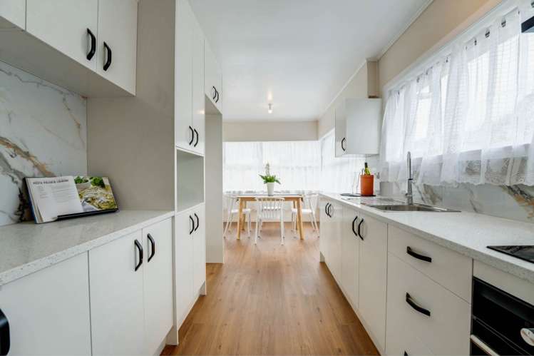 21 Idlewild Avenue Mangere_14