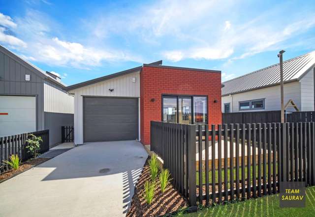 Modern Family Living in Sought-After Karaka