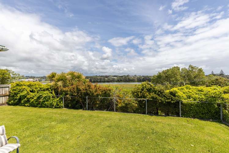 30 Leslie Street Waitara_14