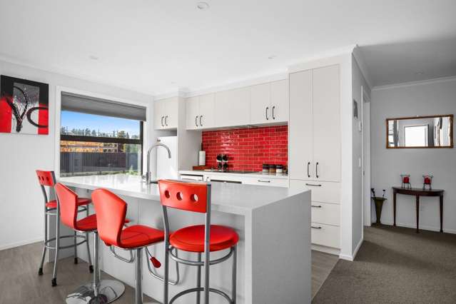 SMART DESIGN AND EASY LIVING