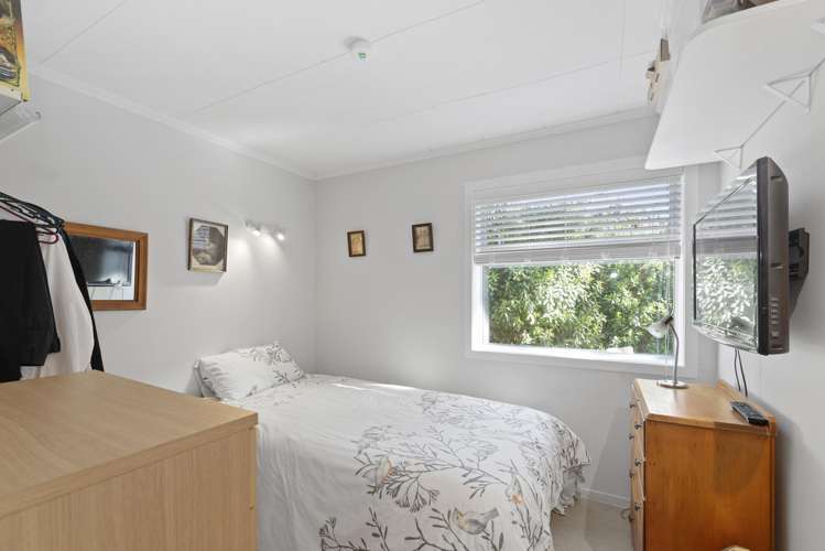 97 Seabrook Avenue New Lynn_18