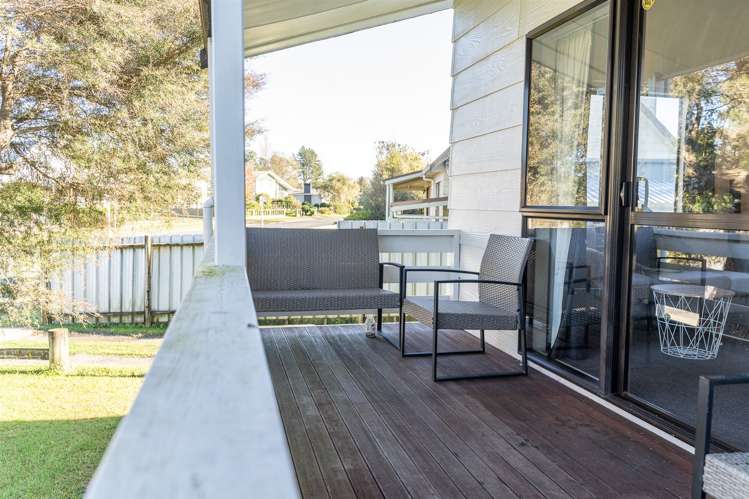 39 Splitt Avenue Glenview_10