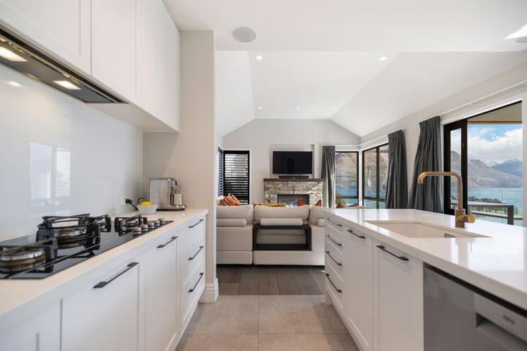 56C Kerry Drive Queenstown_8