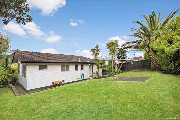 49 Vandeleur Avenue Birkdale_13