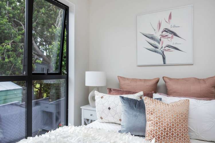 11C Norman Lesser Drive St Johns_22