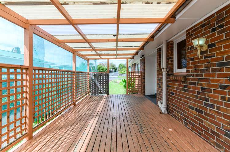 32 Vera Road Te Atatu South_29