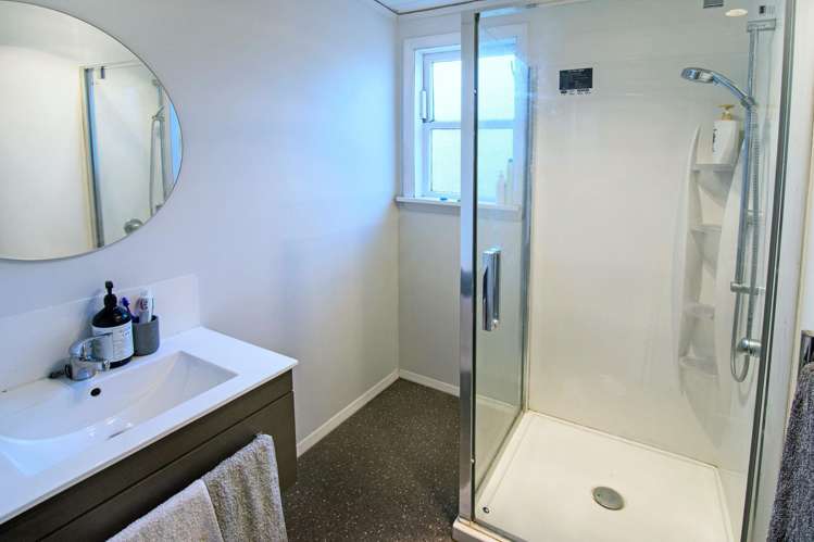 27 Masters Crescent Masterton_10