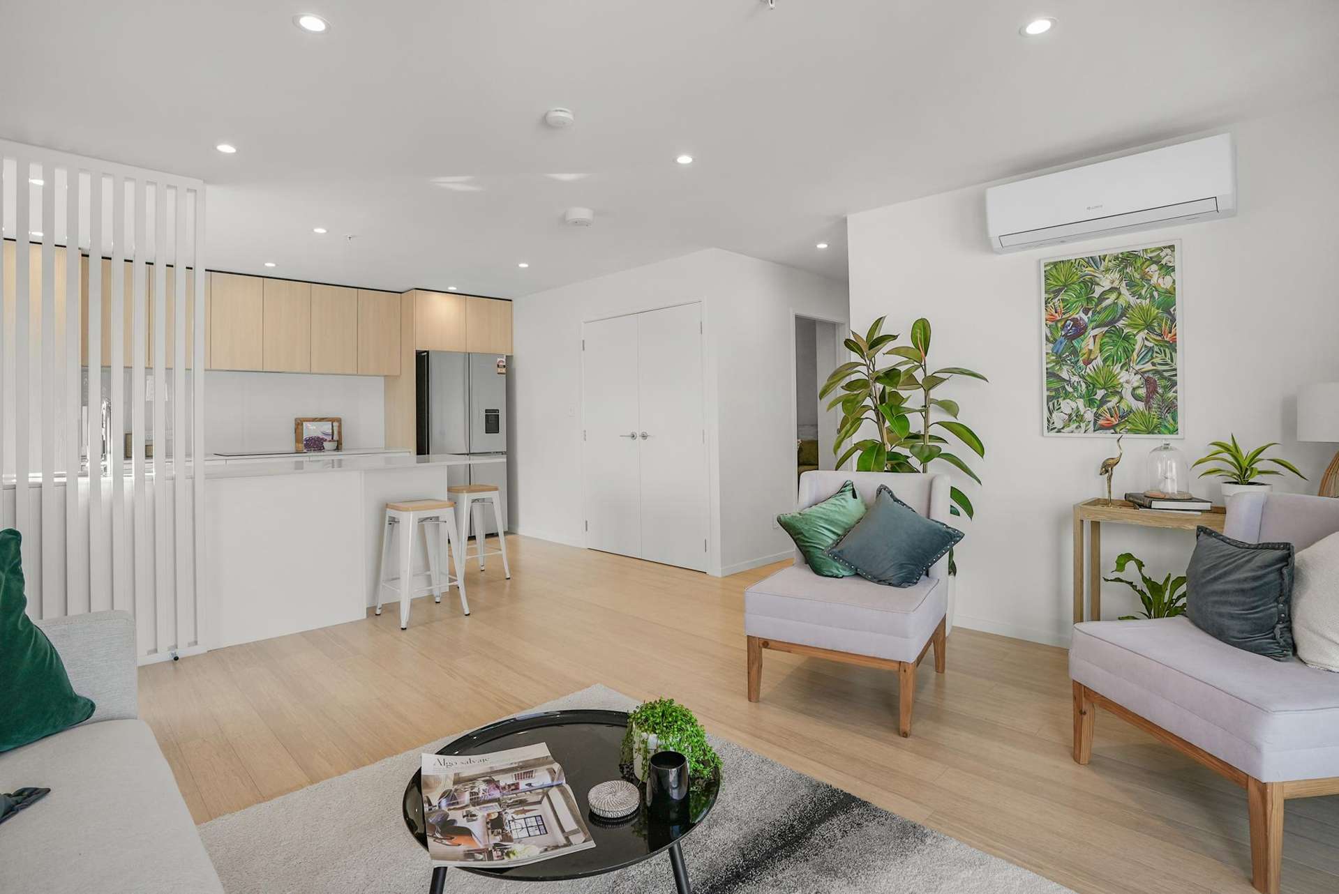 13/200 Knights Road Hutt Central_0