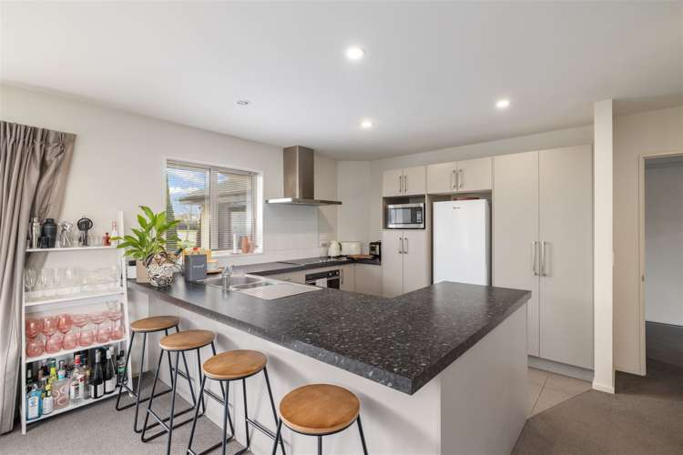 1 Temple Avenue Lincoln_6