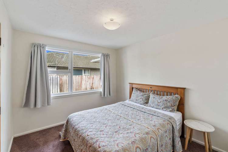 39 Lake Terrace Road Burwood_11
