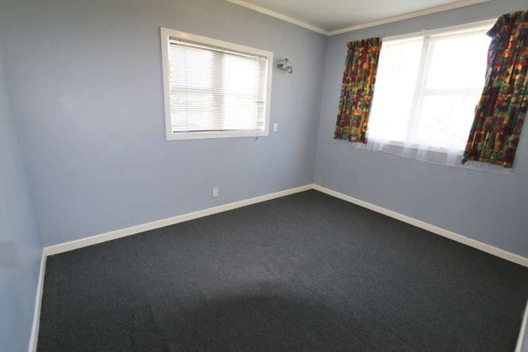 44 Brains Road Kelston_5