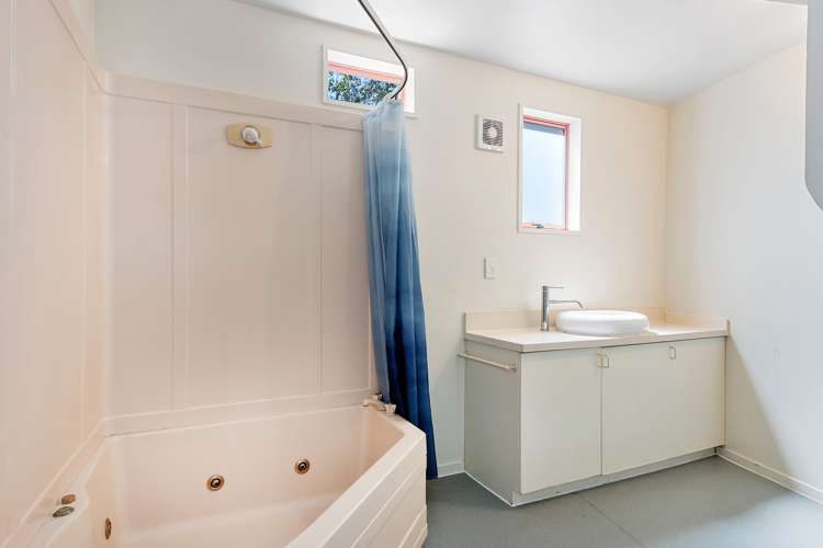 53 Hawkhurst Road Lyttelton_15