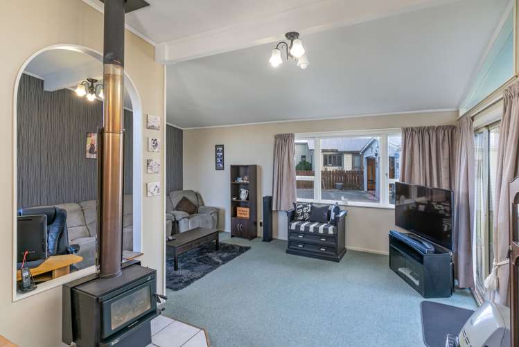 46 Daniell Street Solway_5