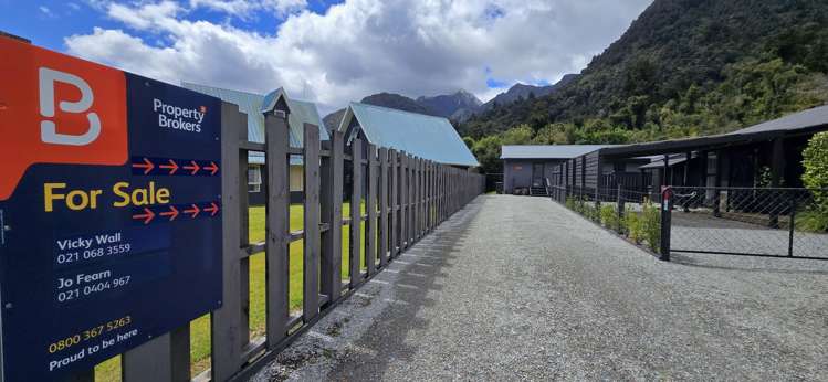 24a Cron Street Franz Josef Glacier_21