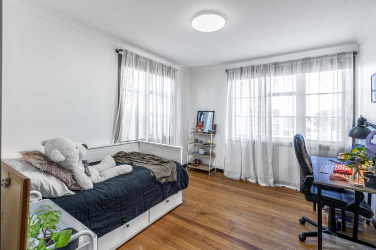 219 Saint Andrew Street Glengarry_10