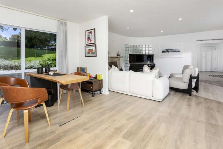 30 Bernard Magnus Lane Greenhithe_14