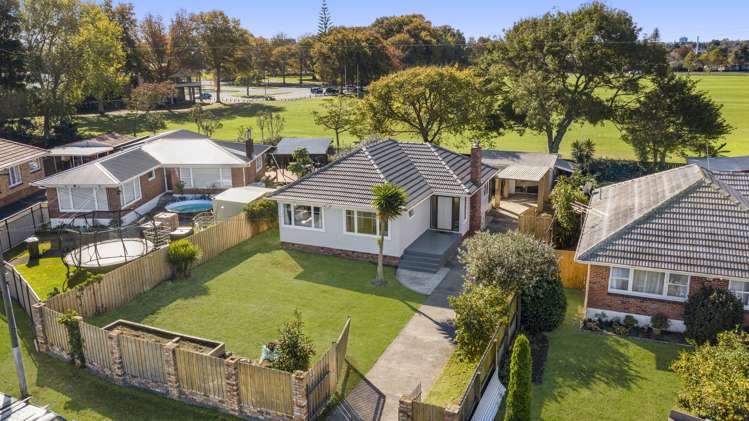 65 Hallberry Road Mangere East_14