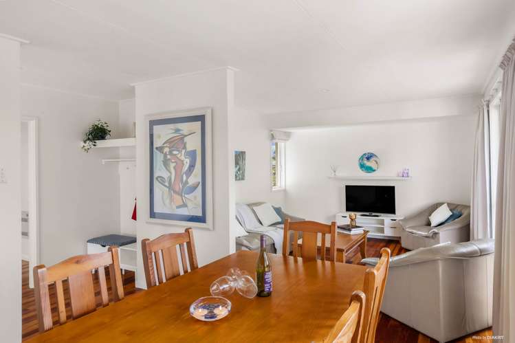 27 Hamilton Drive Waiuku_12