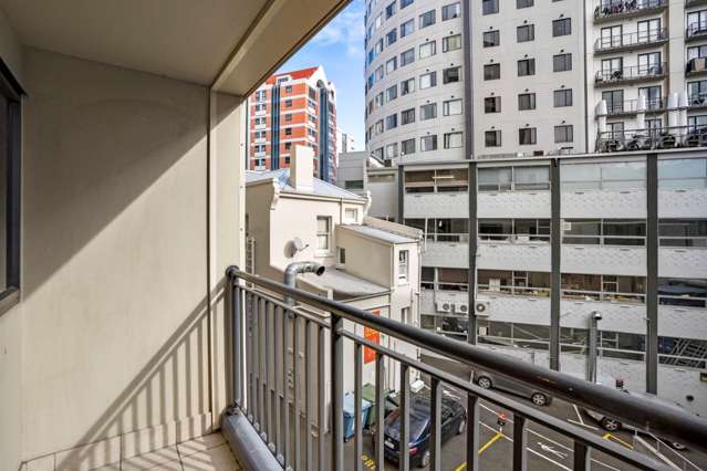 4a/13 Mount Street Auckland Central_3