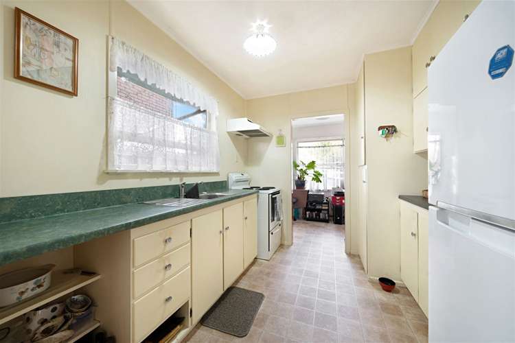 56 Tahi Terrace Glen Eden_12