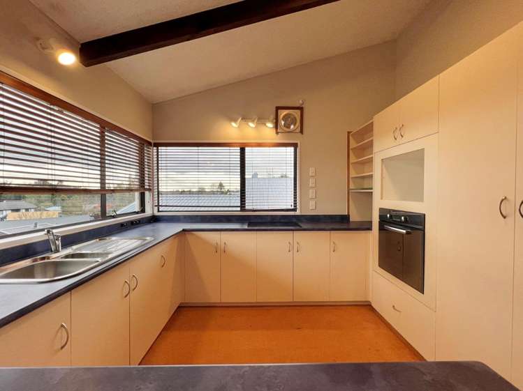 16 Church Road 1136_2