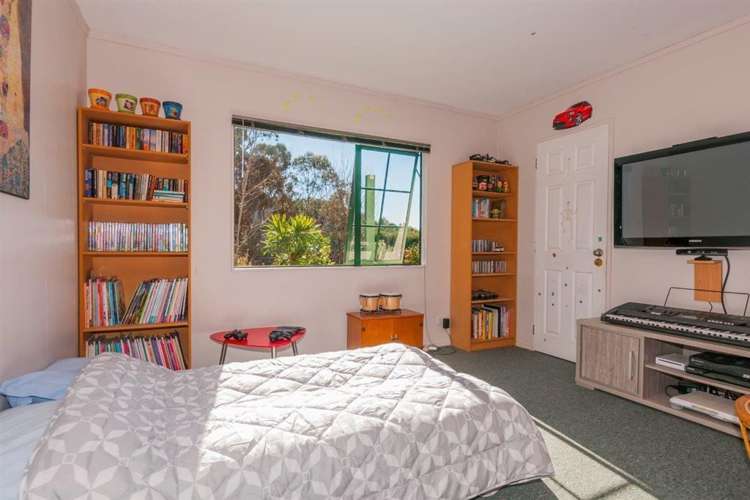 73 Aston Road Waikanae_12