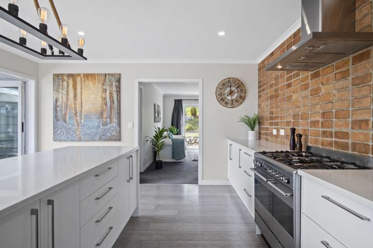 15 Niccone Place Bombay_8