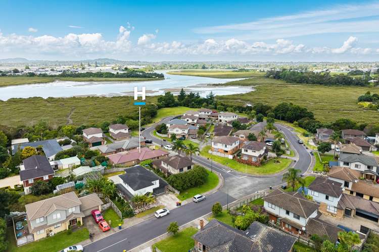 37 Riverglade Parkway Te Atatu South_23