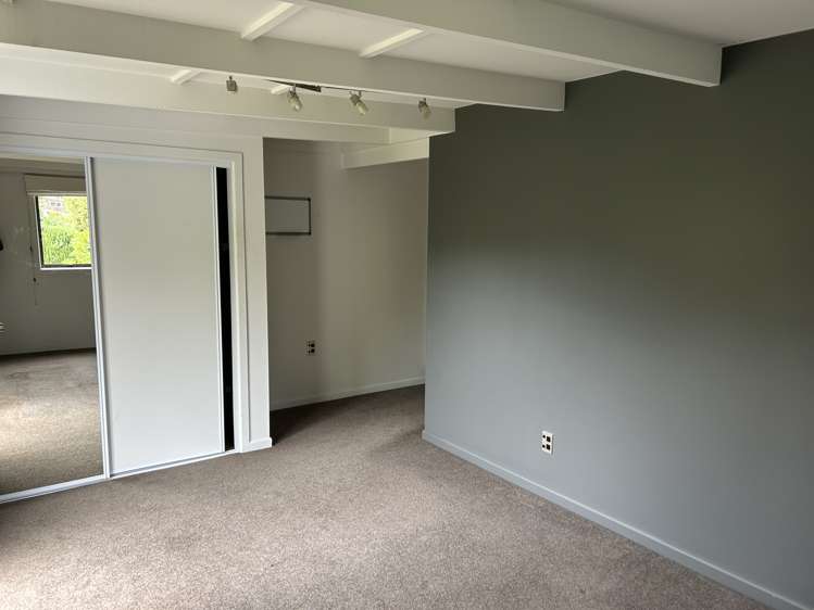 986 Selwyn Road Burnham_15