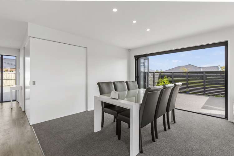 28 Bonecrusher Street Lincoln_7