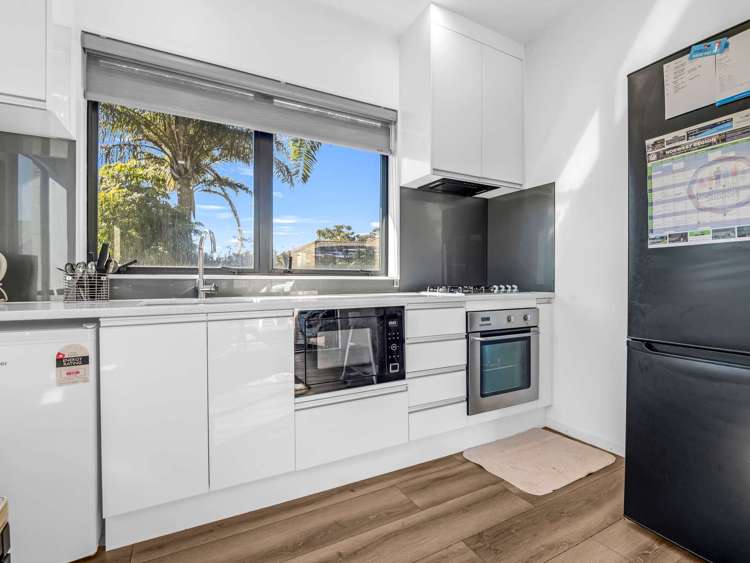 43B Springs Road Parakai Parakai_26