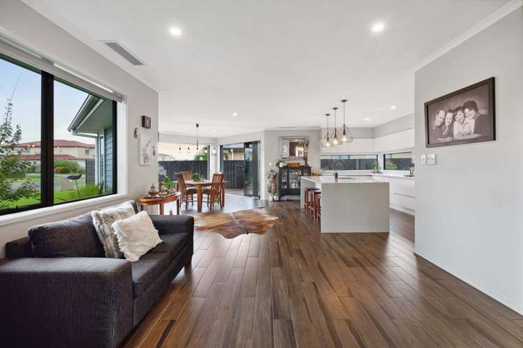 53 Pohutukawa Parade Riverhead_10