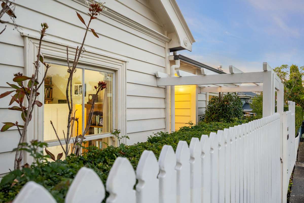 104 Bassett Road_4