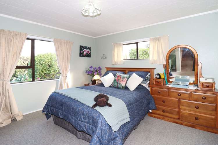 250b High Street North Carterton_9